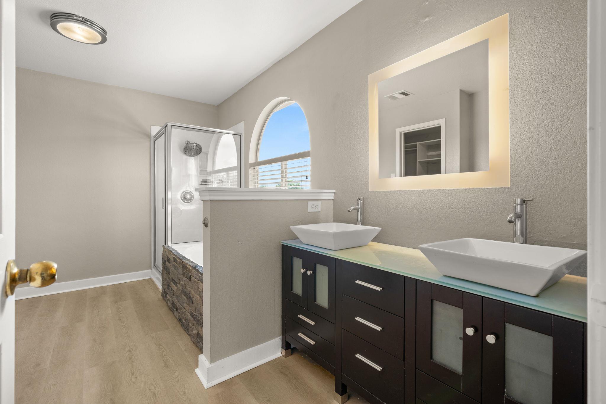 2700 Breezy Point Cv Property Photo 22