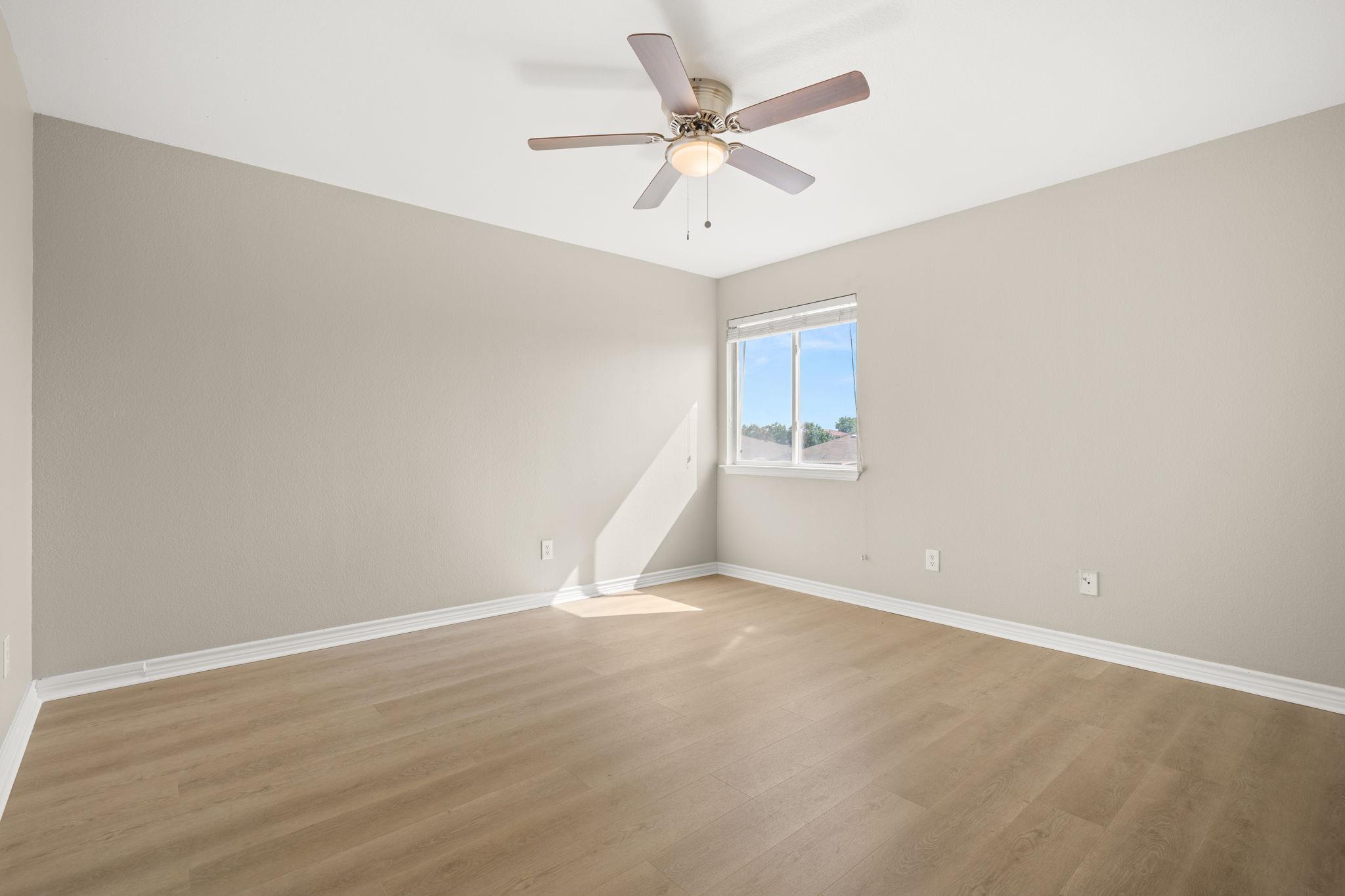 2700 Breezy Point Cv Property Photo 27