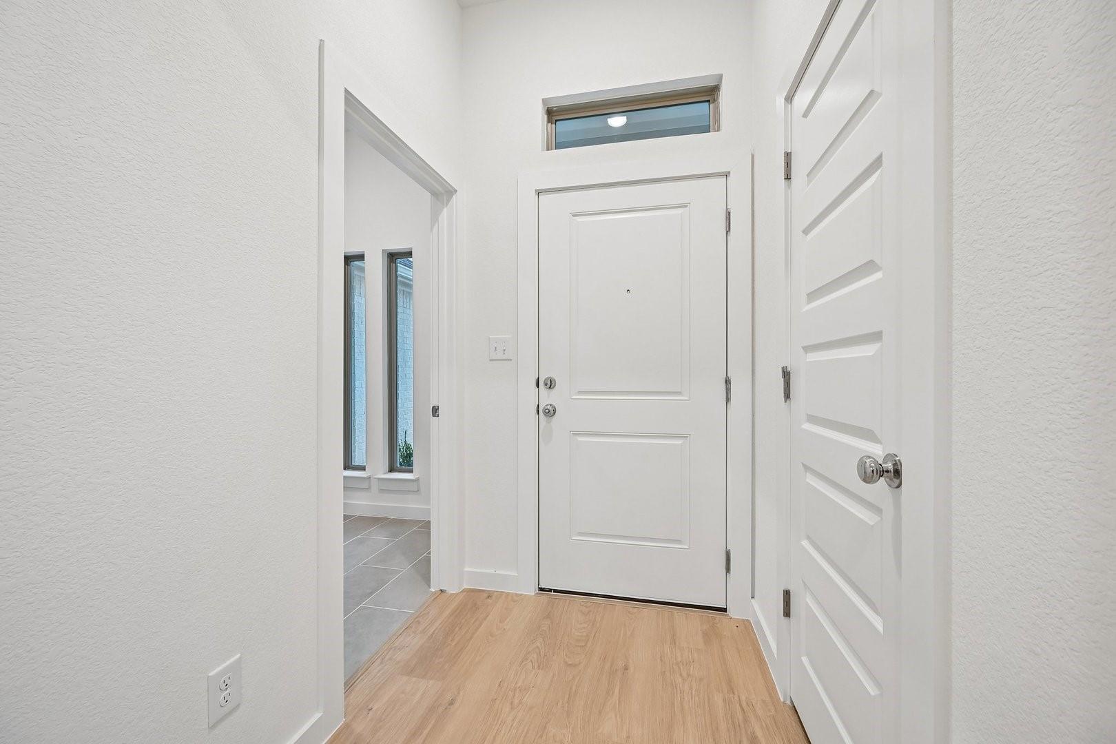 200 Melrose St Property Photo 4