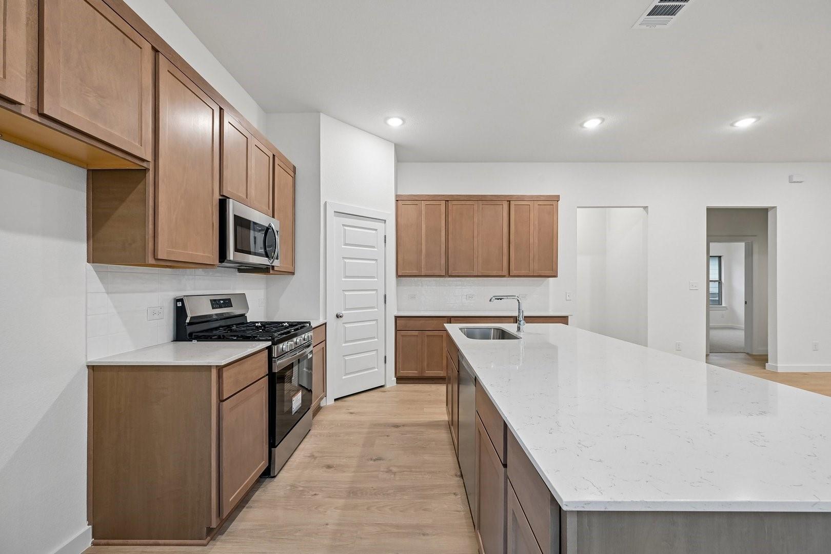 200 Melrose St Property Photo 11