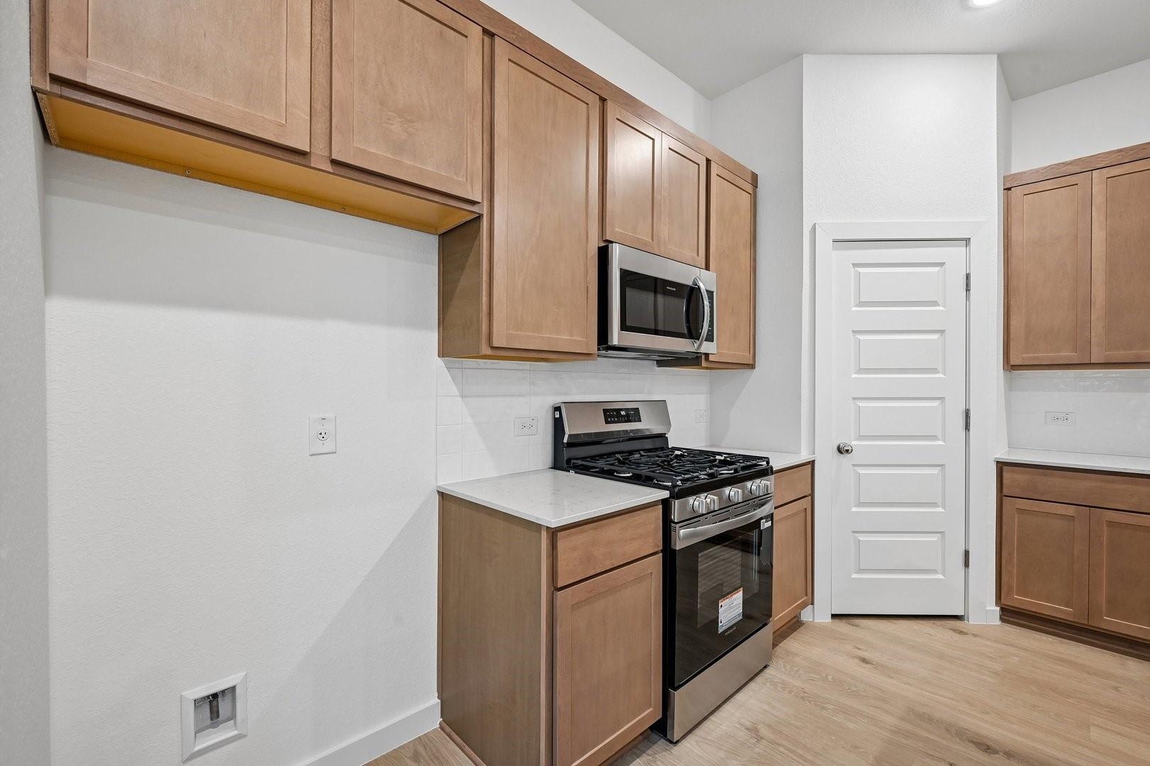 200 Melrose St Property Photo 14