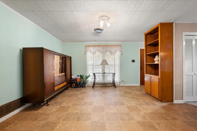 713 W Mary Jane Dr Property Photo 7
