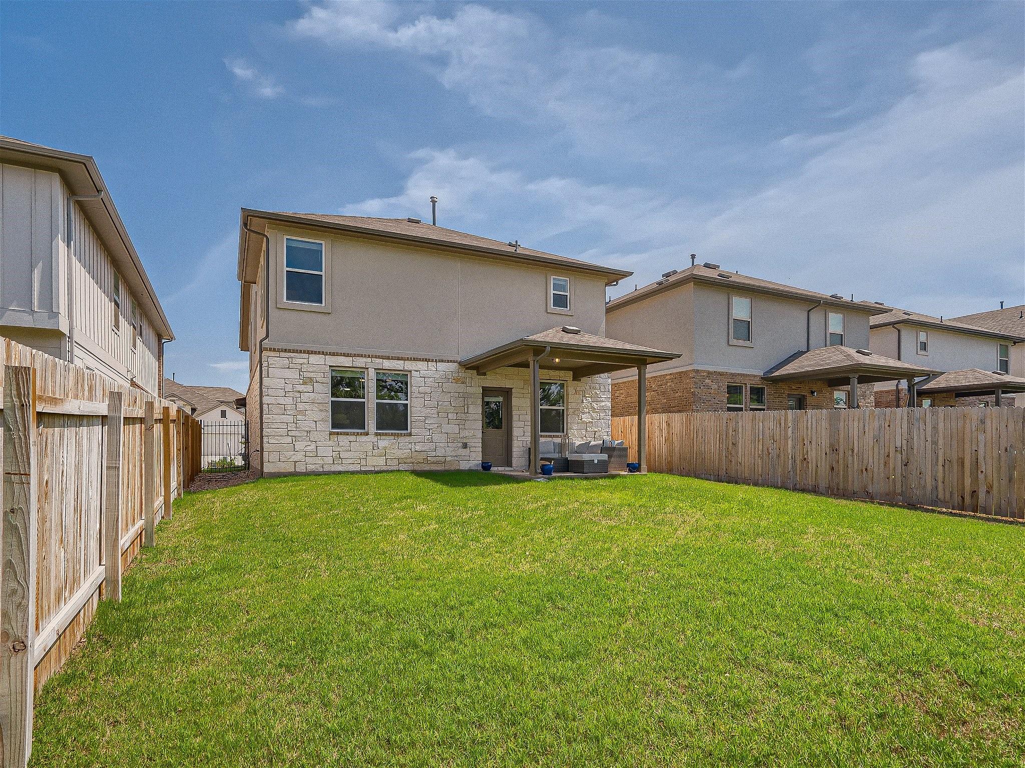 412 Arrowhead Vine St Property Photo 30