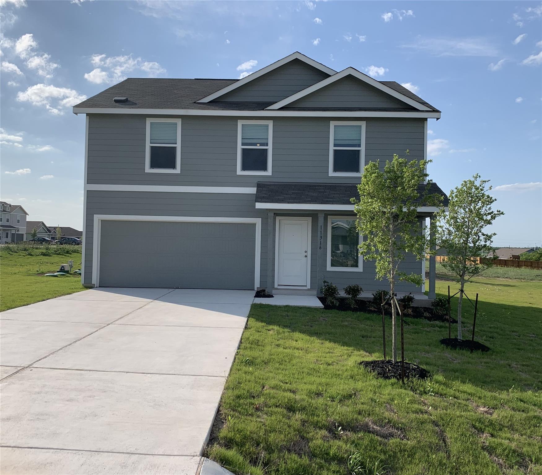 Mustang Ridge Real Estate Listings Main Image