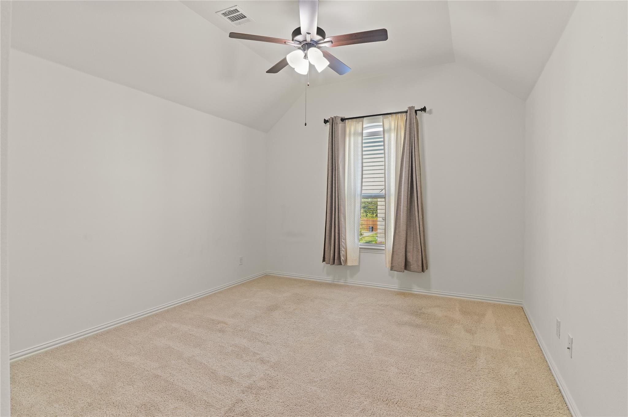 1611 Mcmaster Ln Property Photo 15