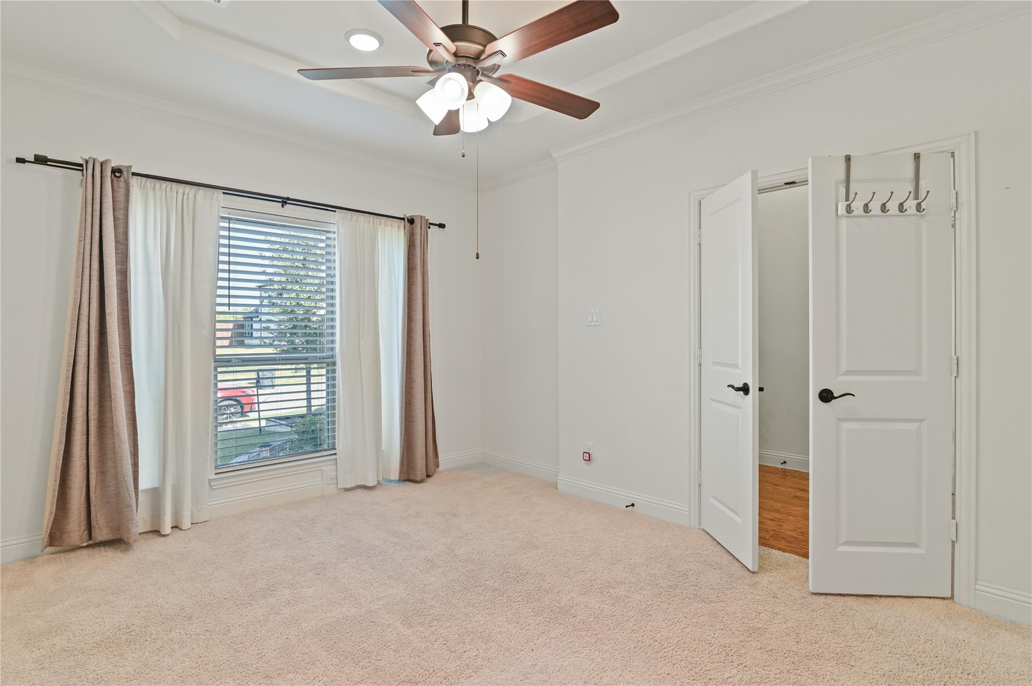 1611 Mcmaster Ln Property Photo 19