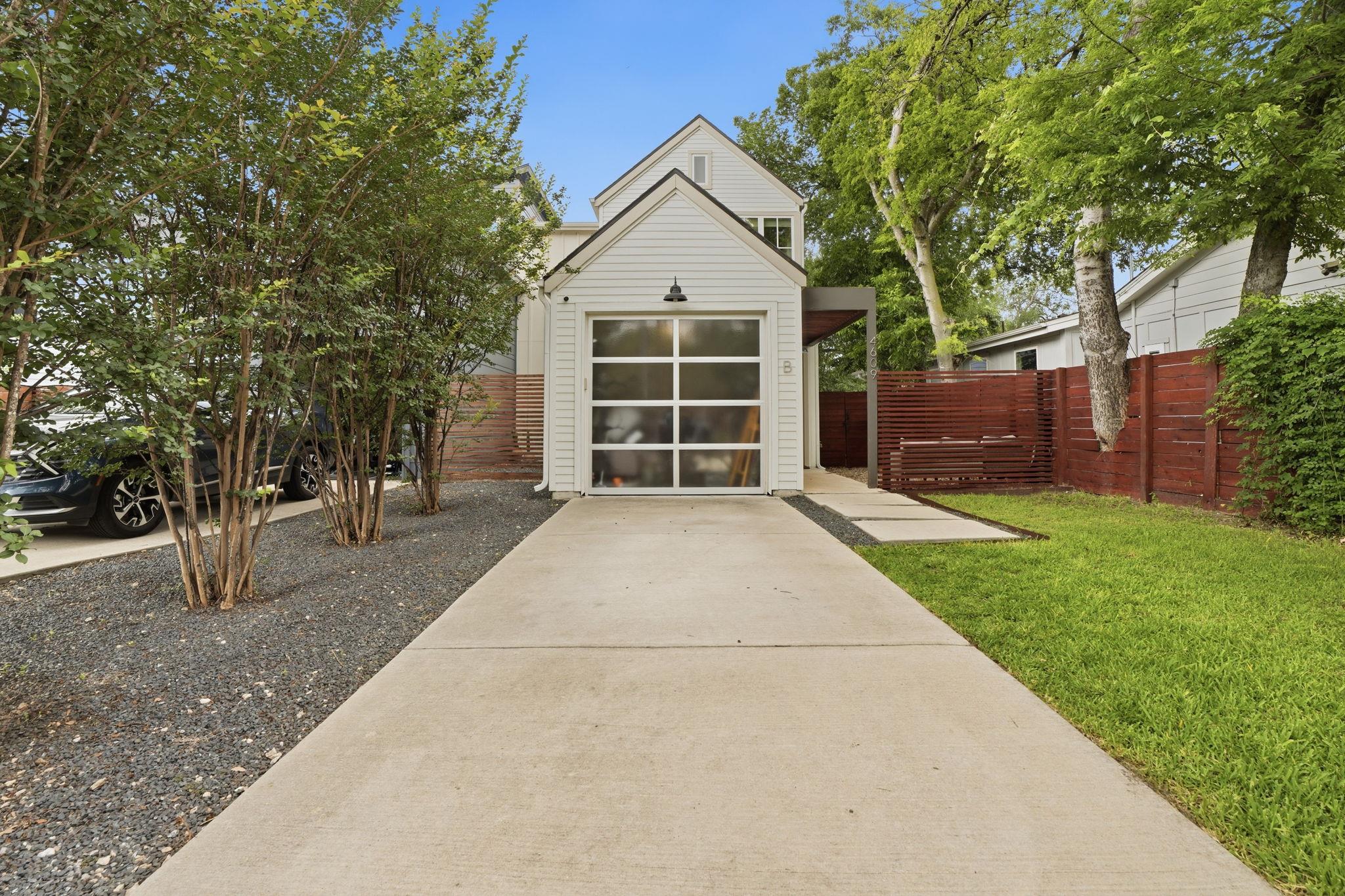 4609 Sara Dr #b Property Photo 5