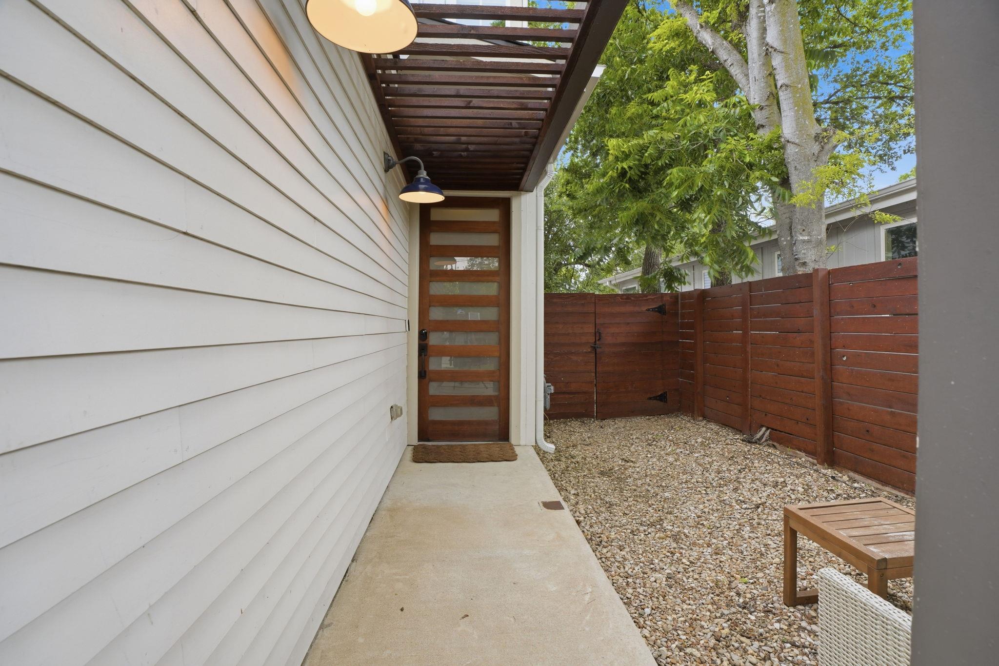 4609 Sara Dr #b Property Photo 7