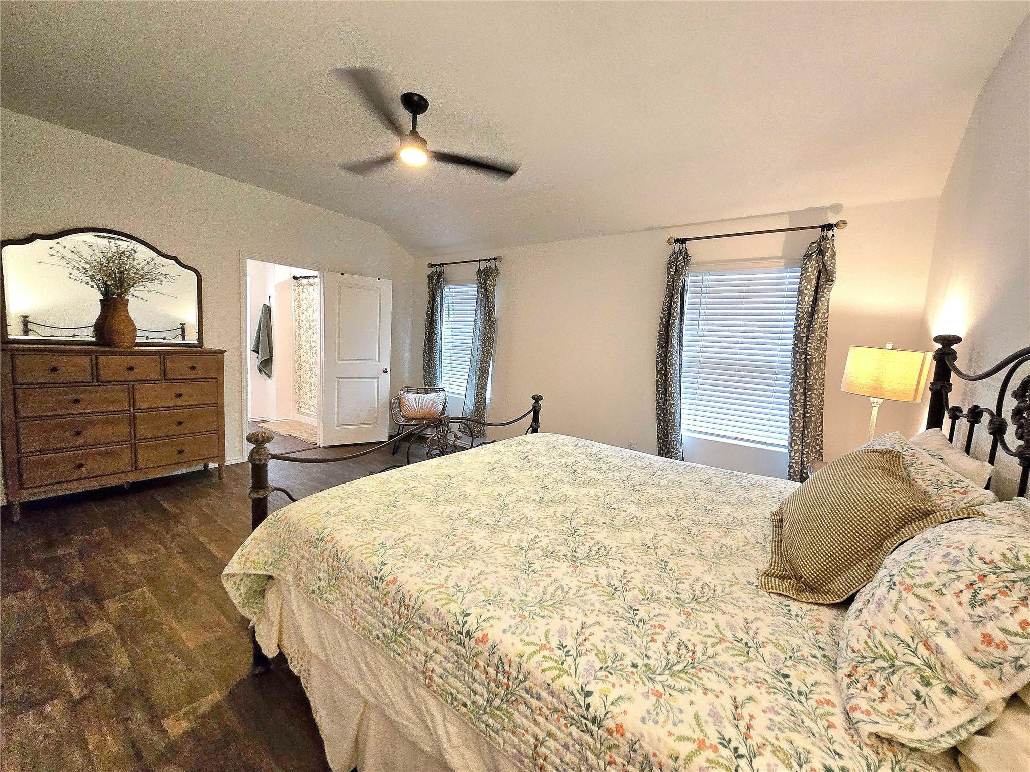 12419 Silversmith Ln Property Photo 8
