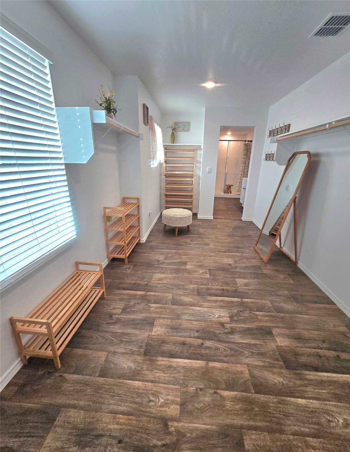 12419 Silversmith Ln Property Photo 10