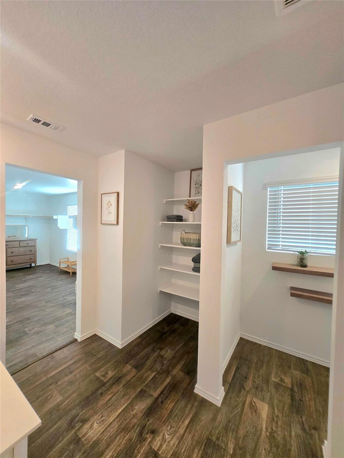 12419 Silversmith Ln Property Photo 13