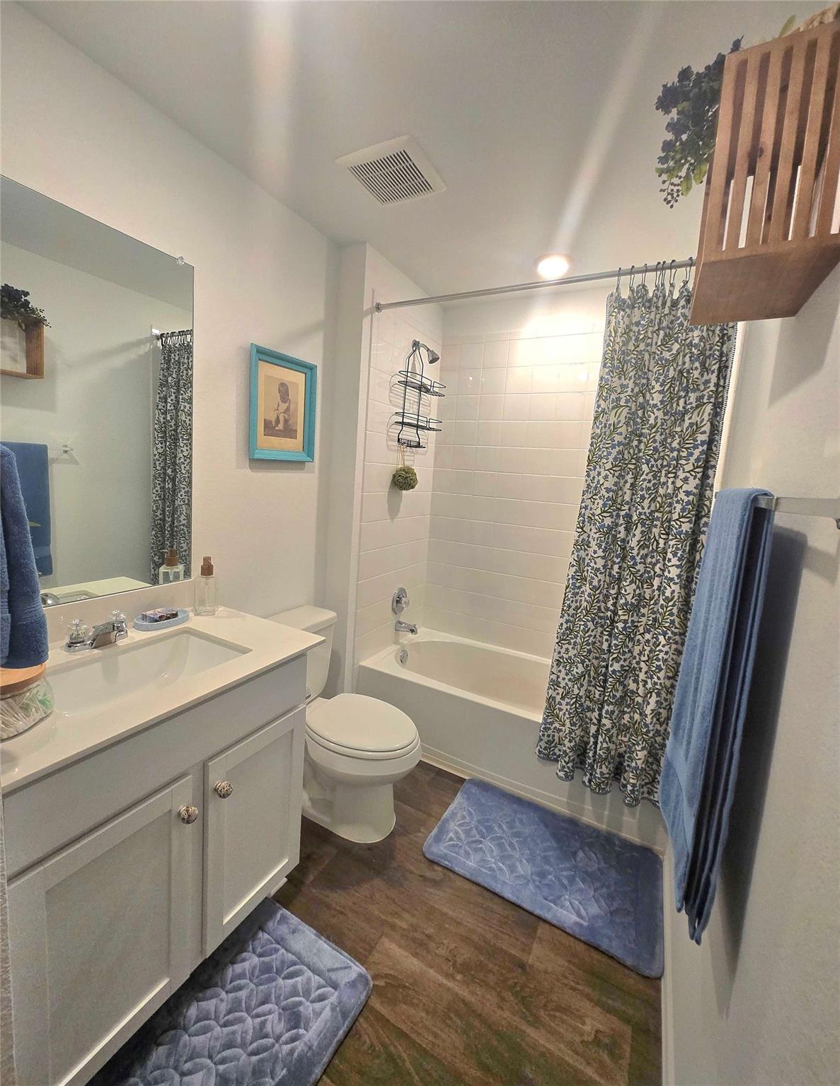 12419 Silversmith Ln Property Photo 24