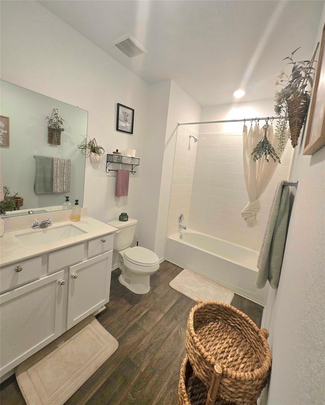 12419 Silversmith Ln Property Photo 27