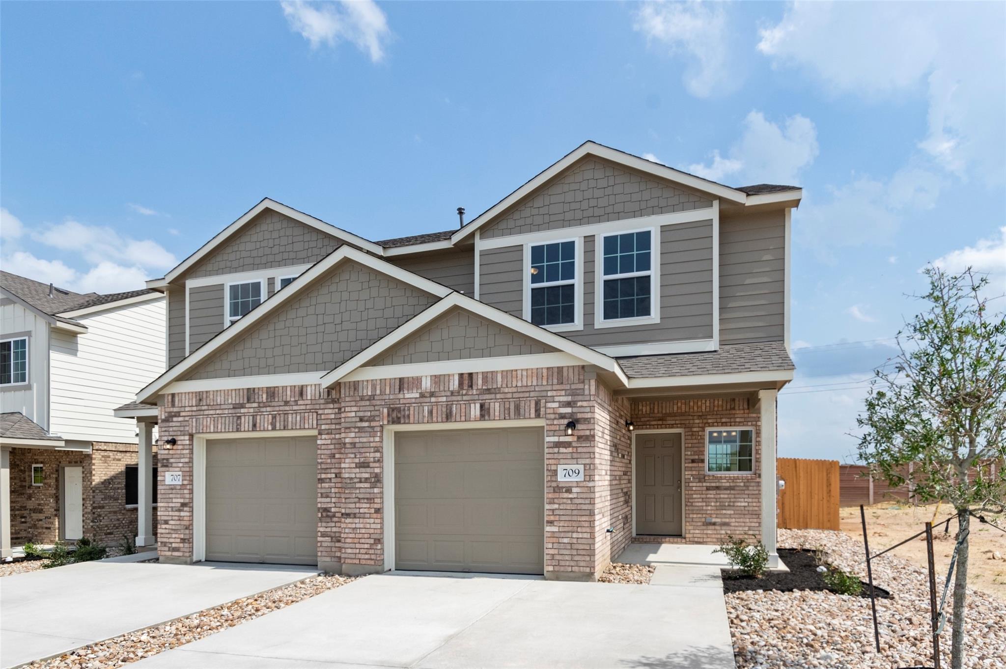 709 White Steppe Way Property Photo