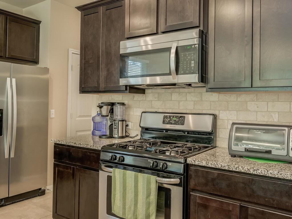 2508 Merton Dr Property Photo 5