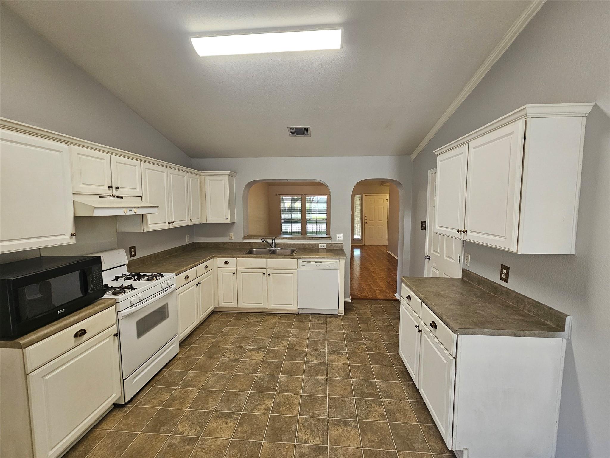 4211 Mather None Property Photo 8