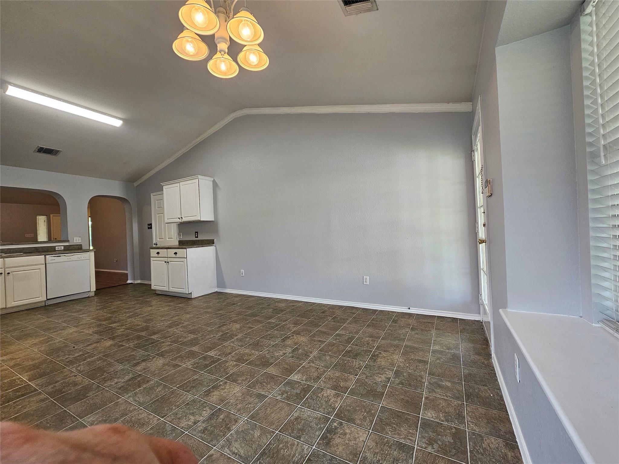 4211 Mather None Property Photo 10