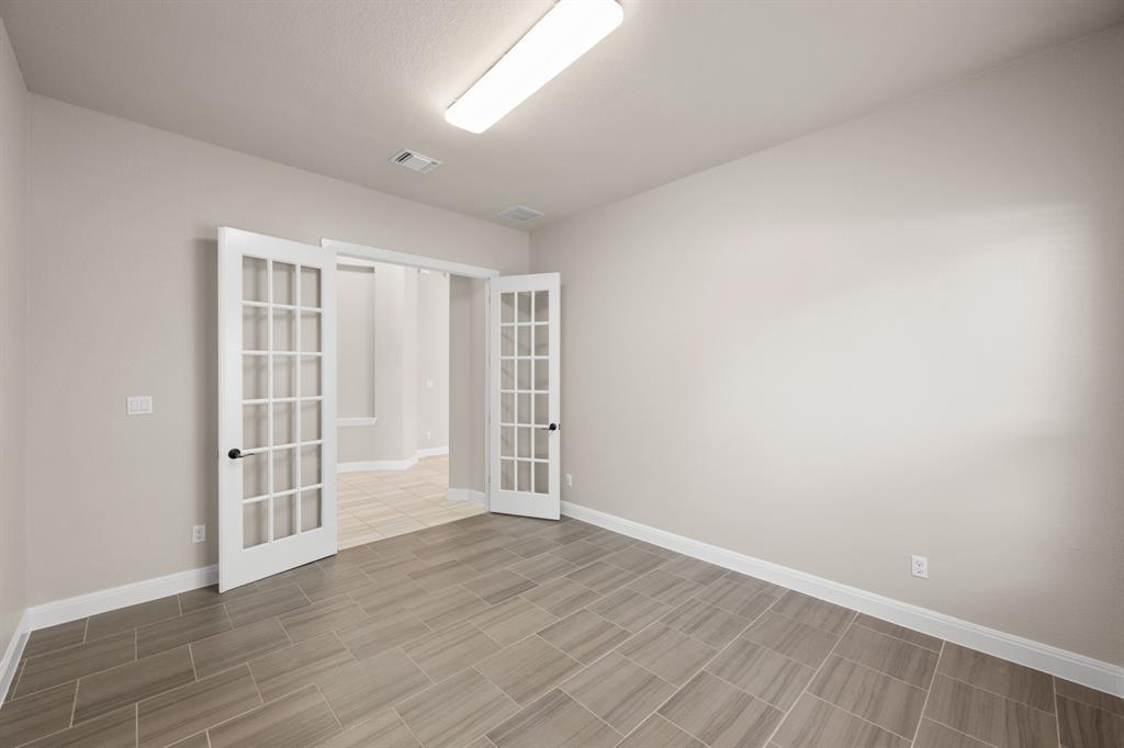 4152 Haight St Property Photo 24