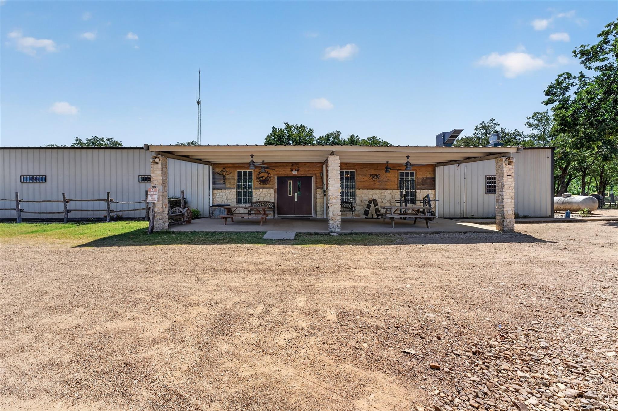 2274 County Road 203 Loop Property Photo 39