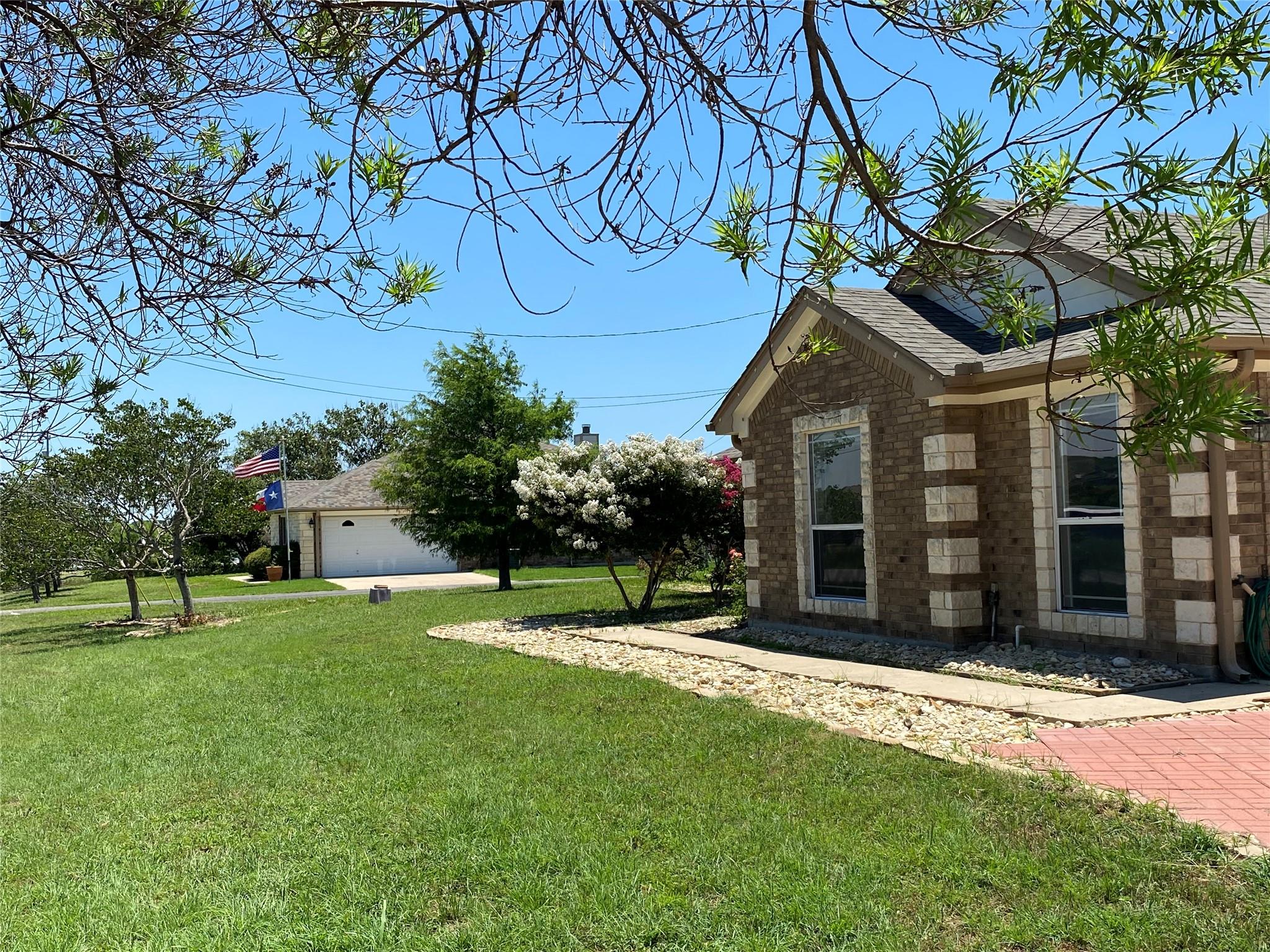 170 County Road 4709 Property Photo 4