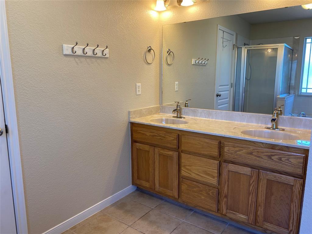 170 County Road 4709 Property Photo 13