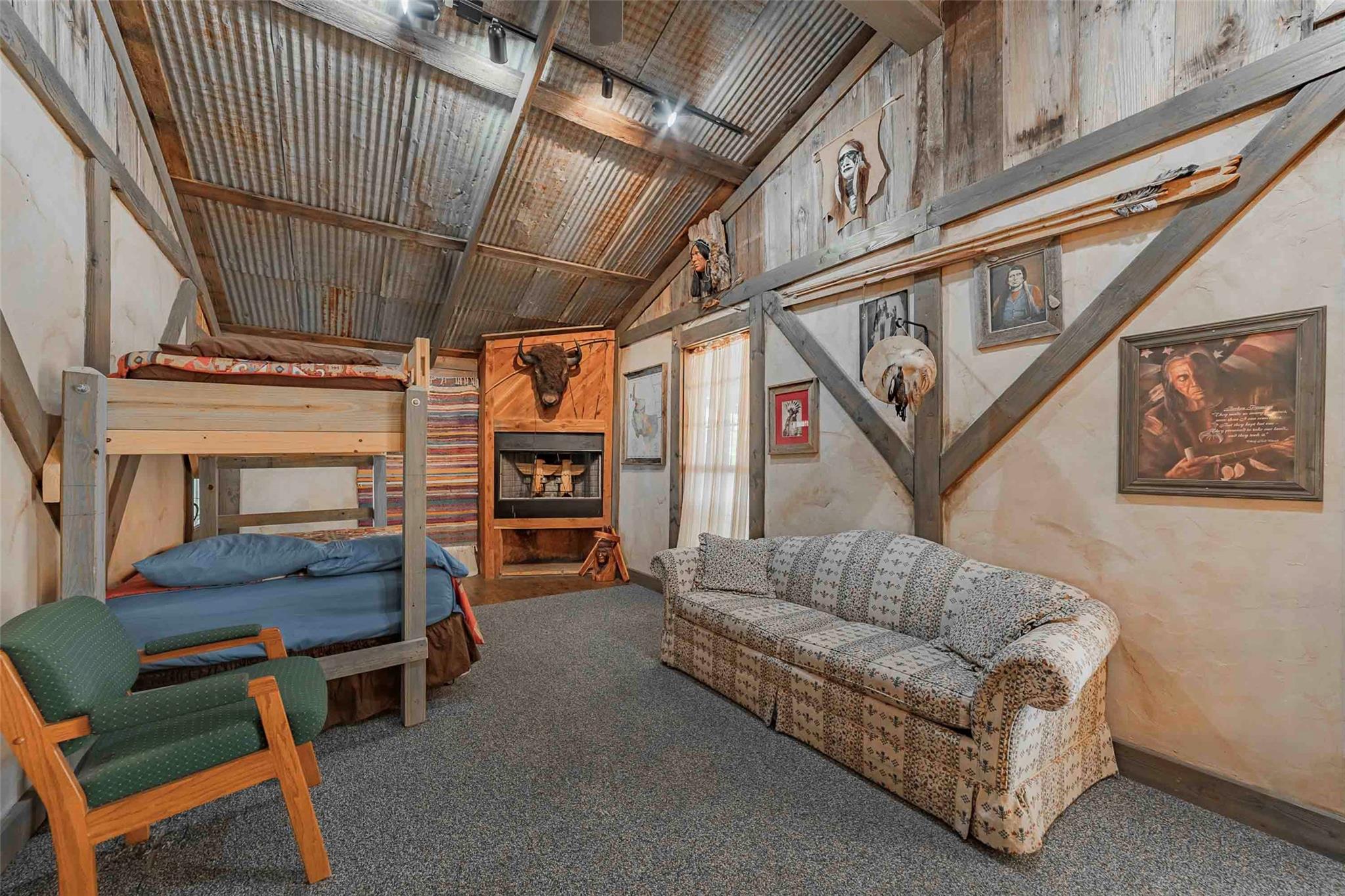 160 Glad Heart Trl Property Photo 12