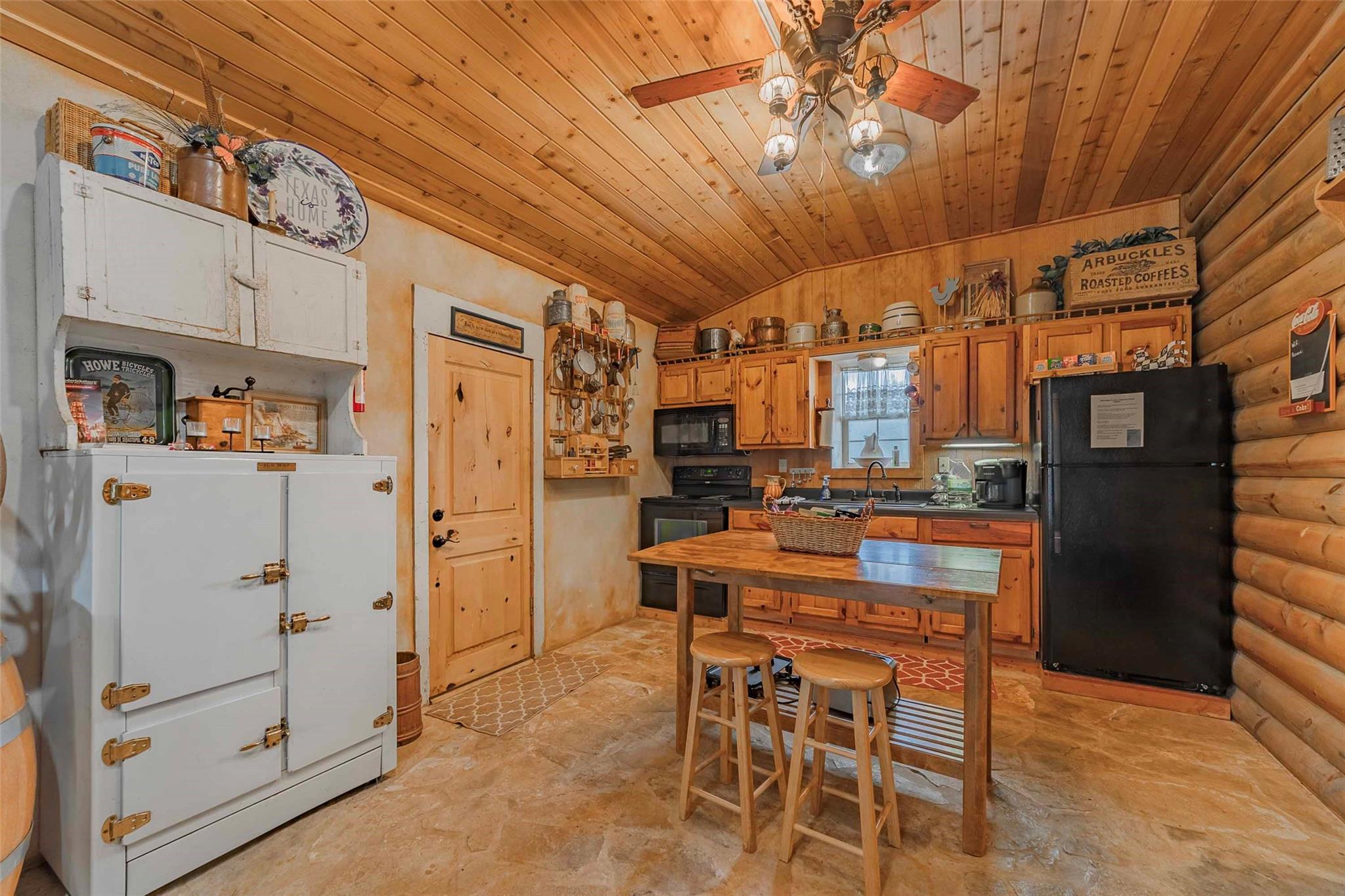 160 Glad Heart Trl Property Photo 19
