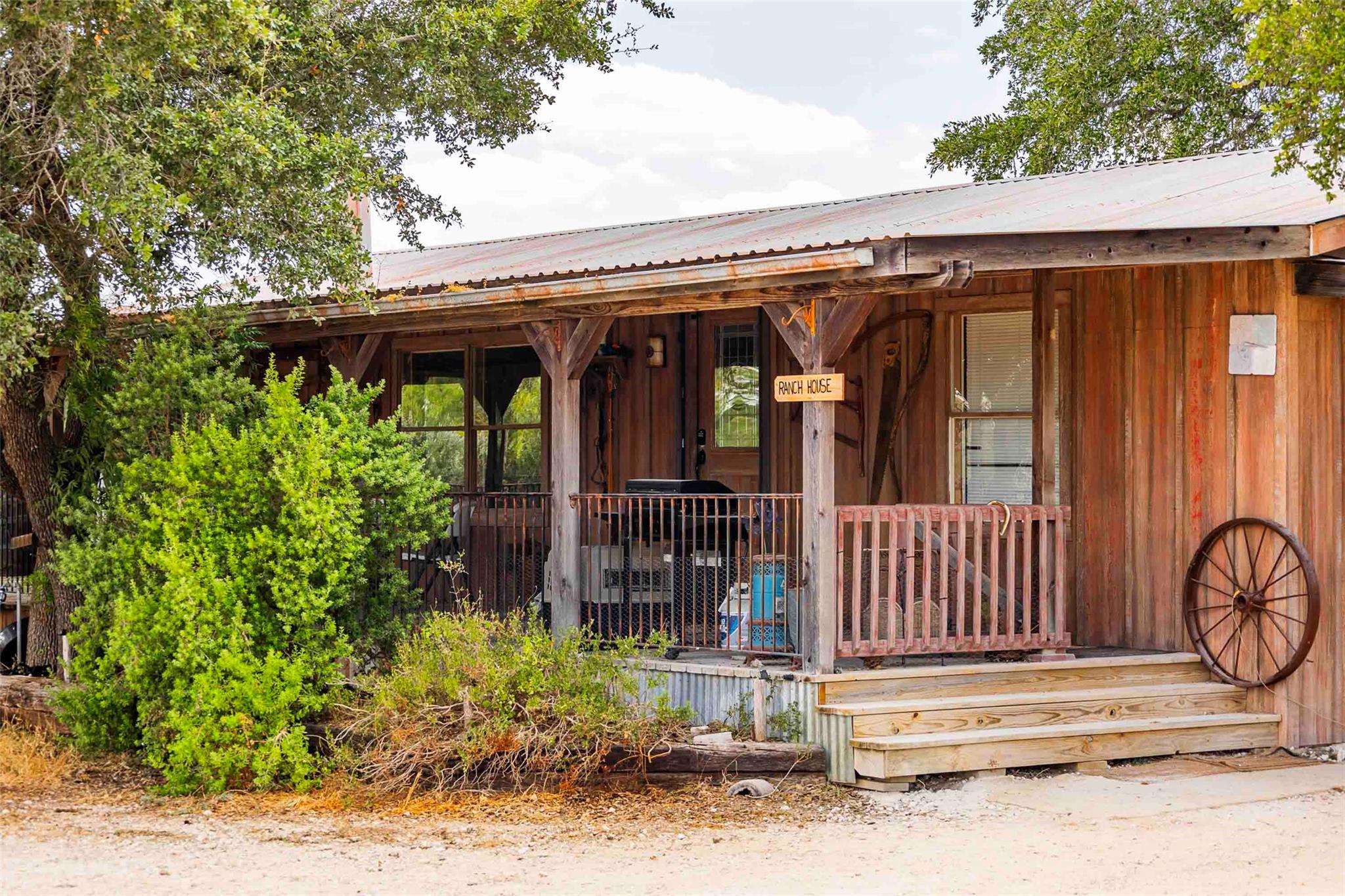 160 Glad Heart Trl Property Photo 24