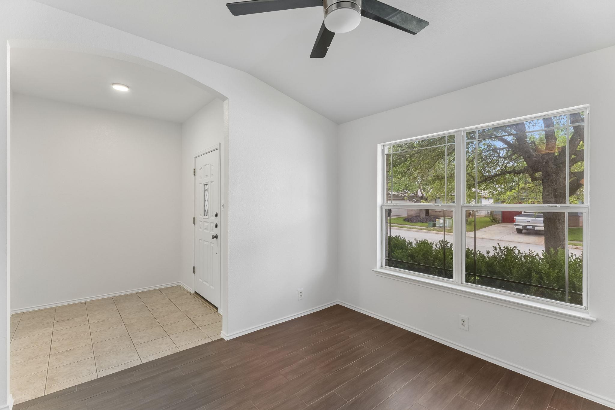 4010 Louise Lee Dr Property Photo 4