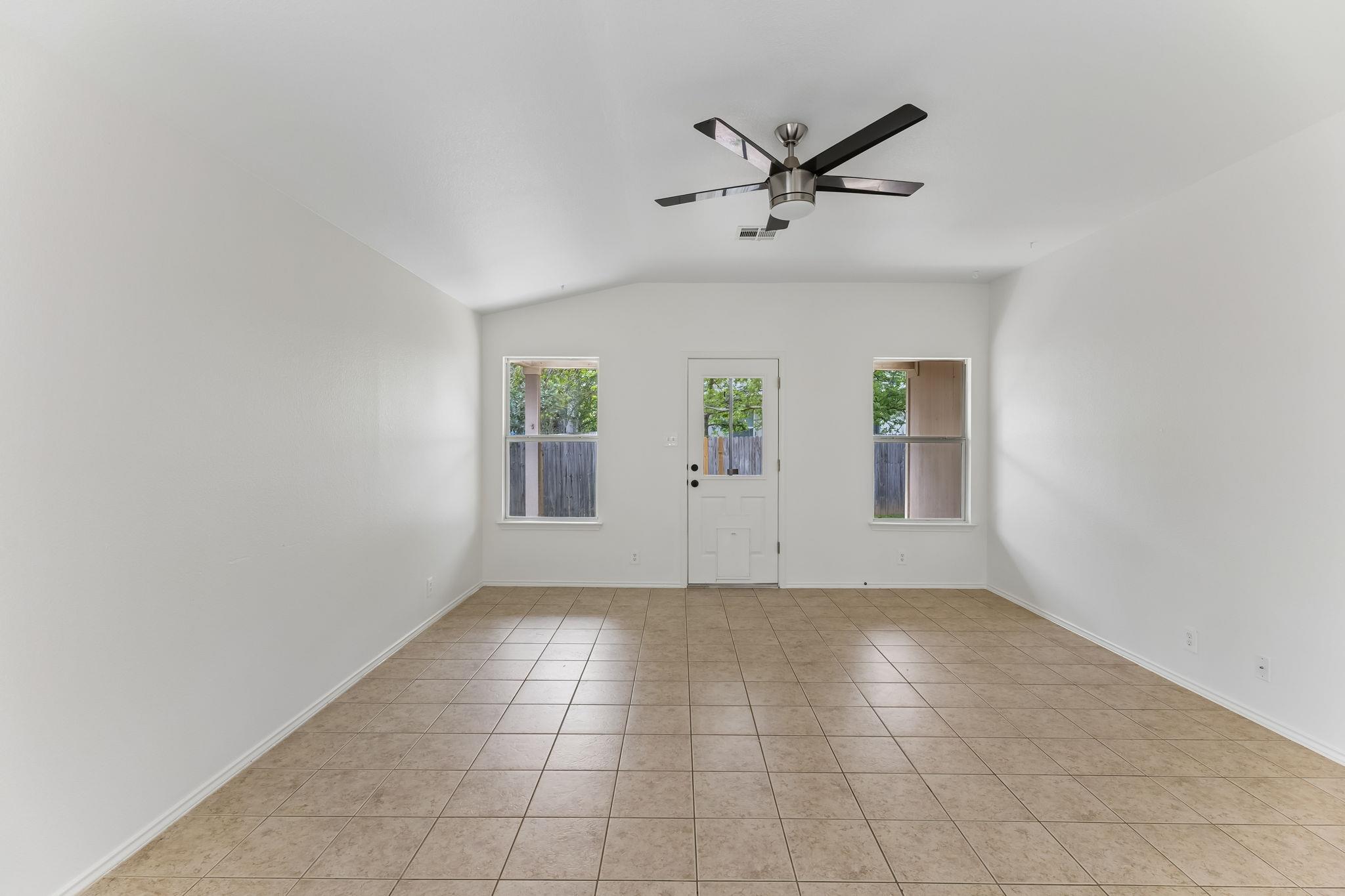 4010 Louise Lee Dr Property Photo 18