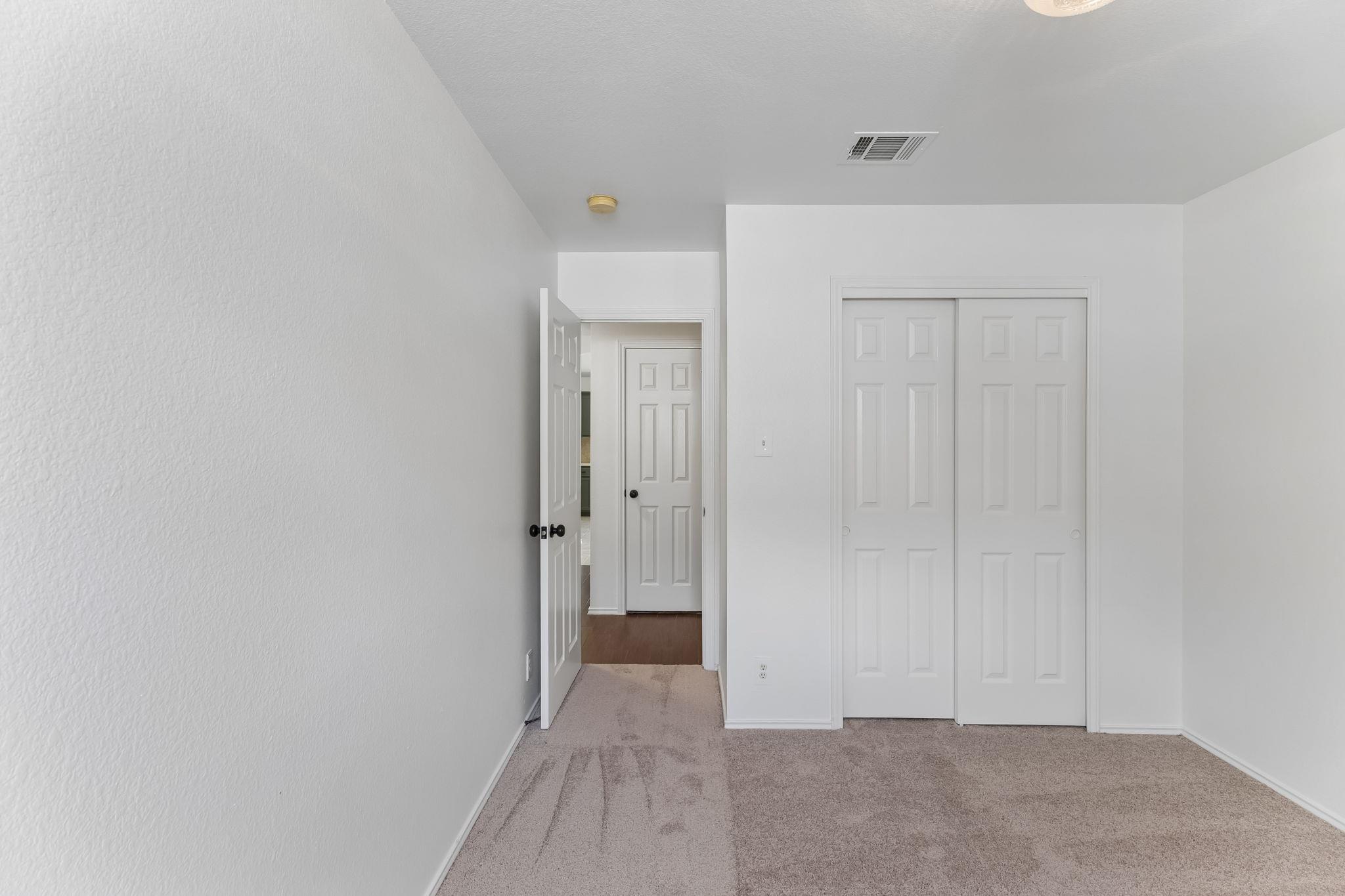 4010 Louise Lee Dr Property Photo 21