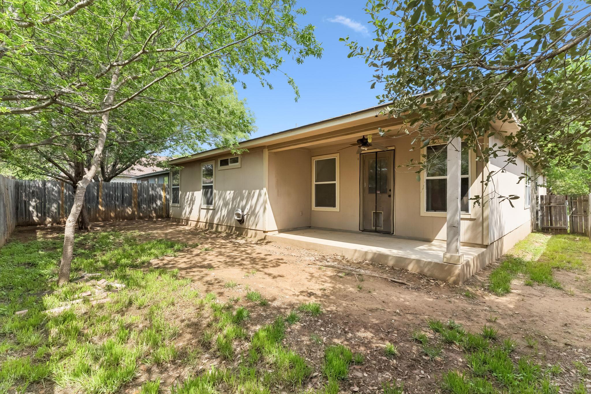 4010 Louise Lee Dr Property Photo 33