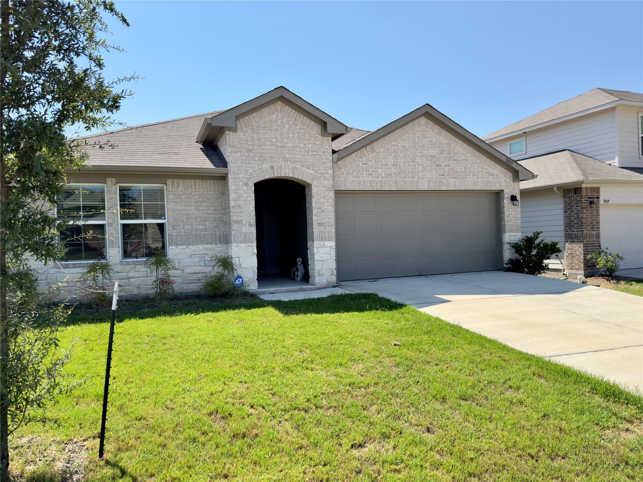 5813 Xene Dr Property Photo 1