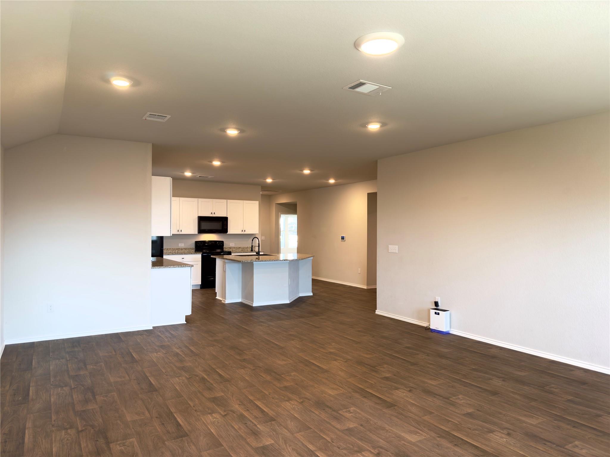 5813 Xene Dr Property Photo 8