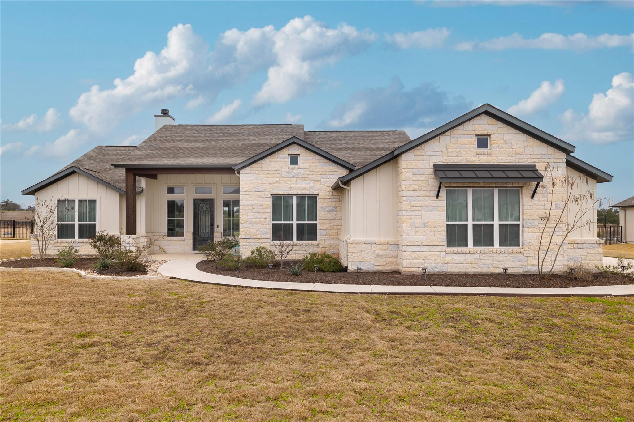 804 Umbrella Sky Property Photo