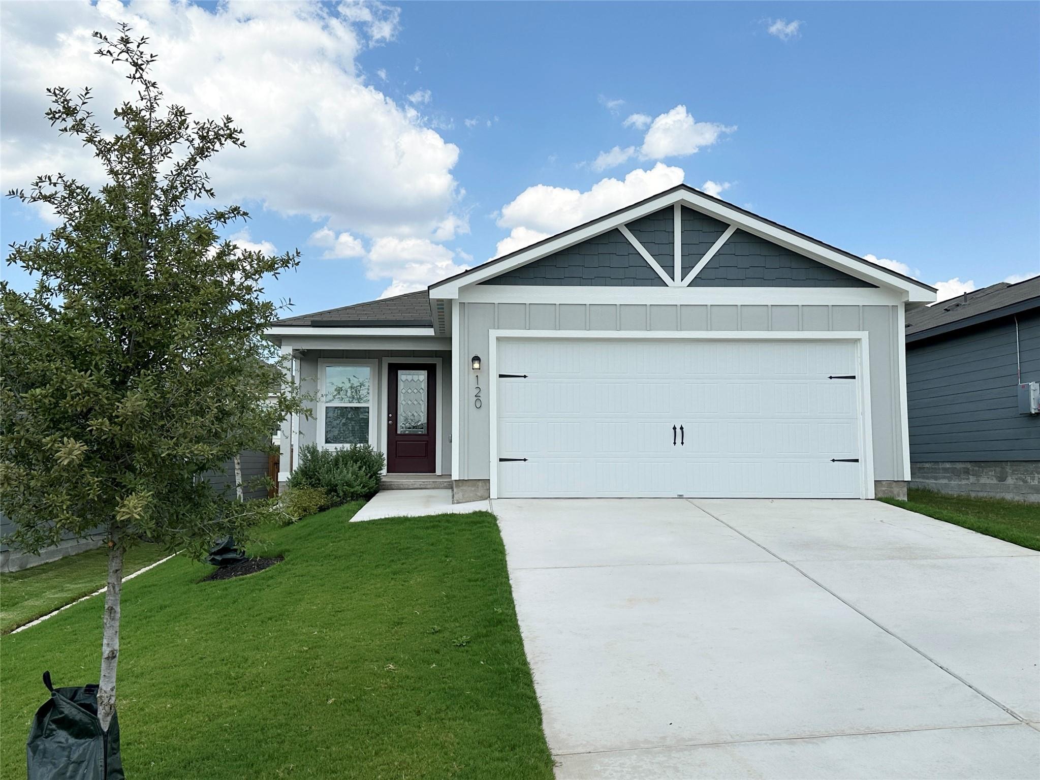 120 Morrison Dr Property Photo