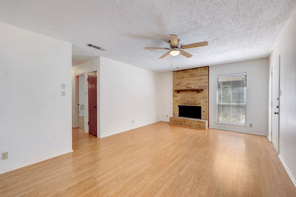 5619 Clay Ave #b Property Photo 2