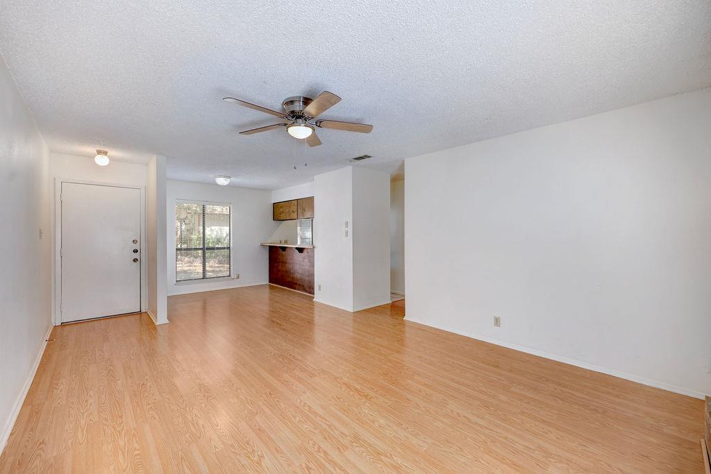 5619 Clay Ave #b Property Photo 3
