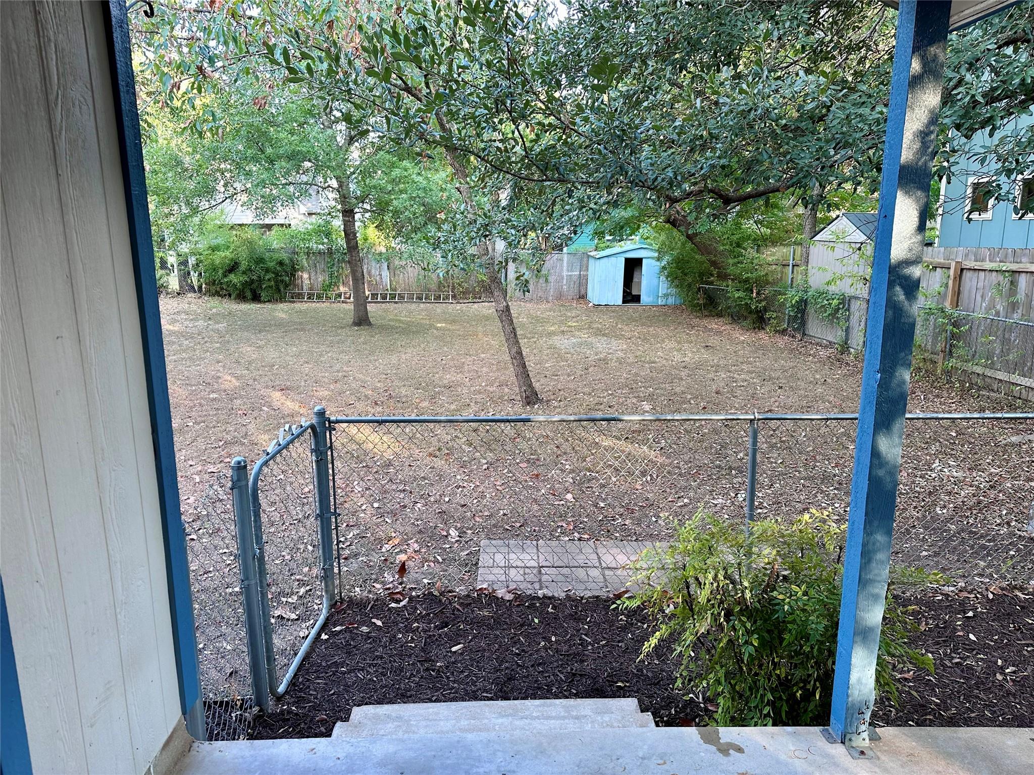 5619 Clay Ave #b Property Photo 4