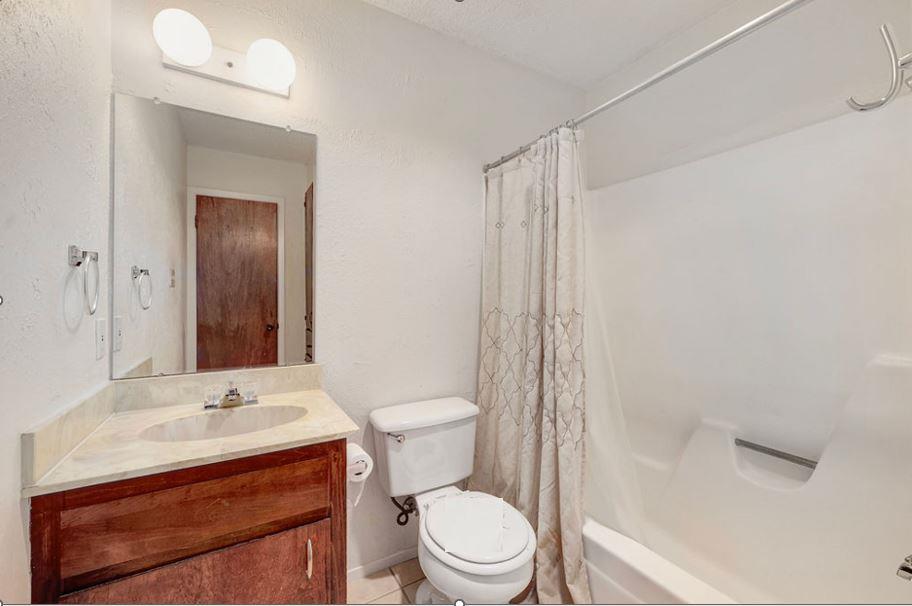 5619 Clay Ave #b Property Photo 6