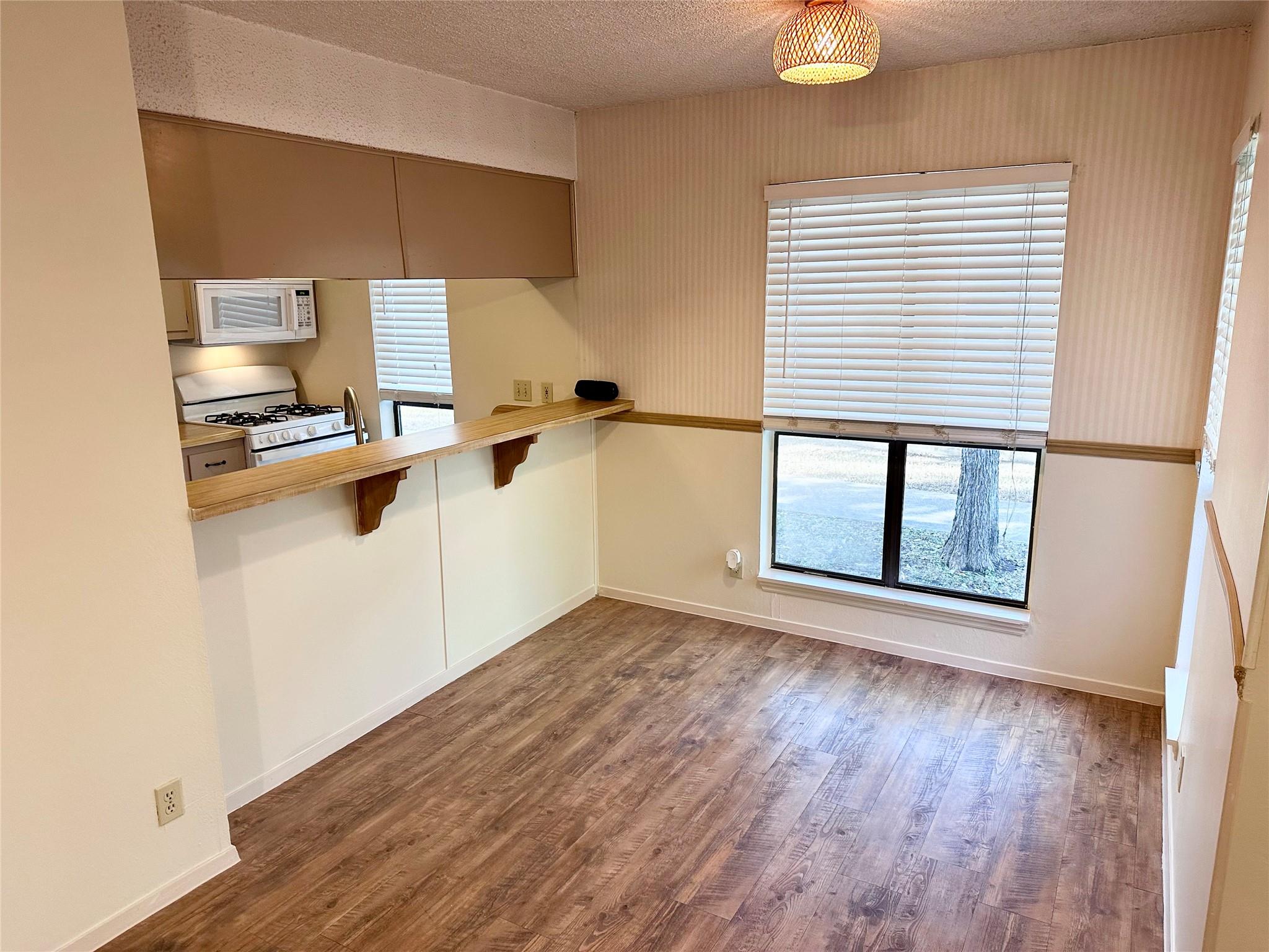 5619 Clay Ave #b Property Photo 9