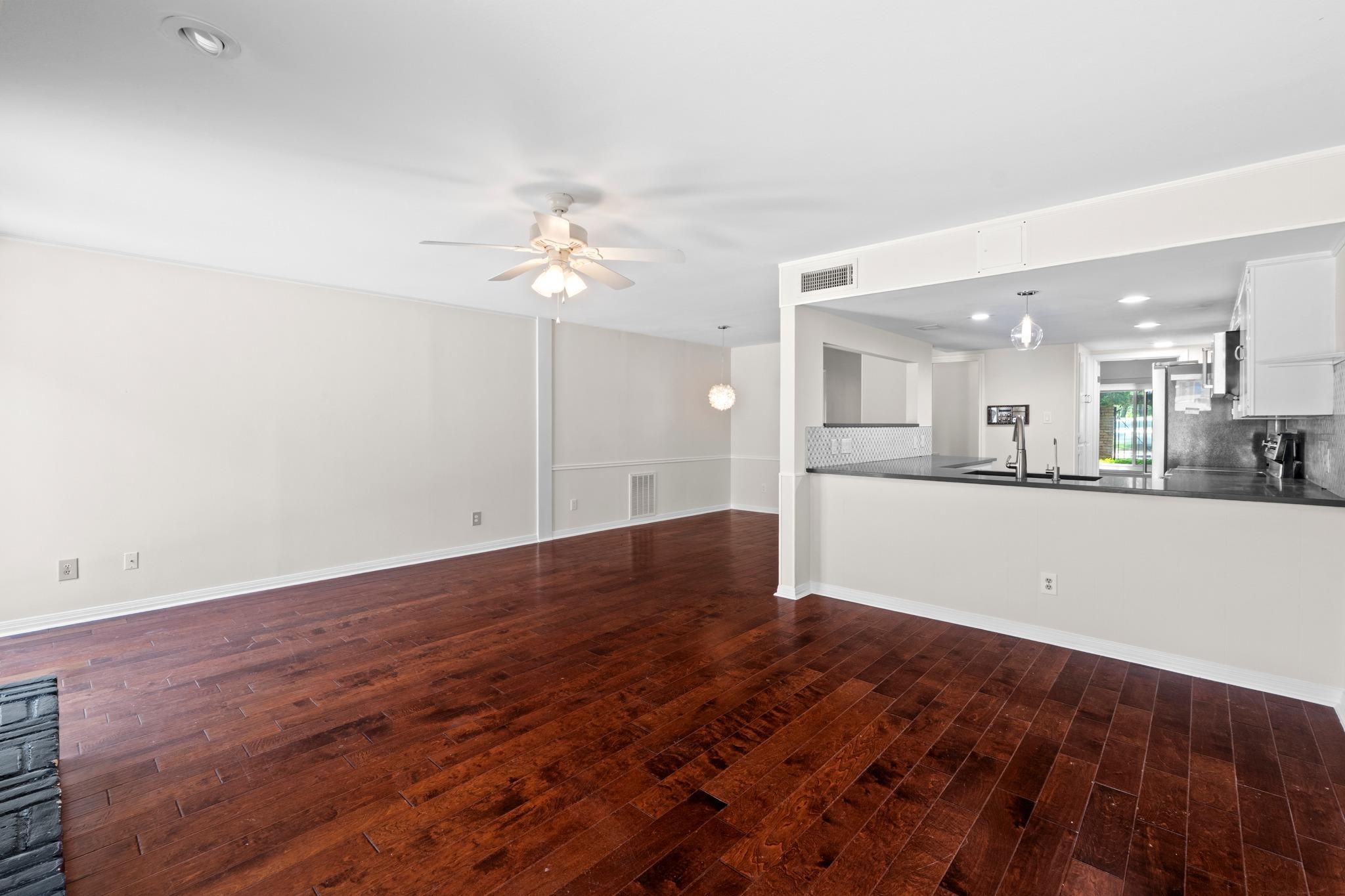 3966 Far West Blvd Property Photo 14