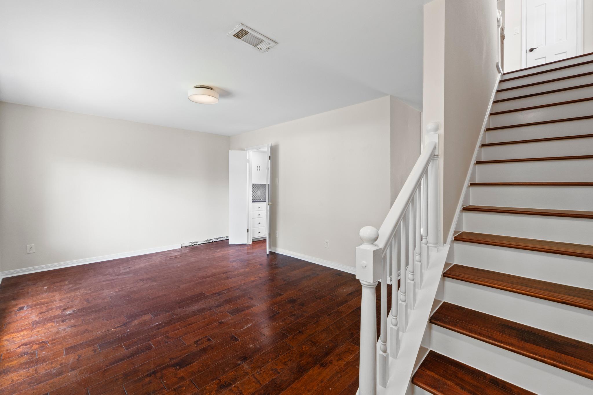 3966 Far West Blvd Property Photo 20