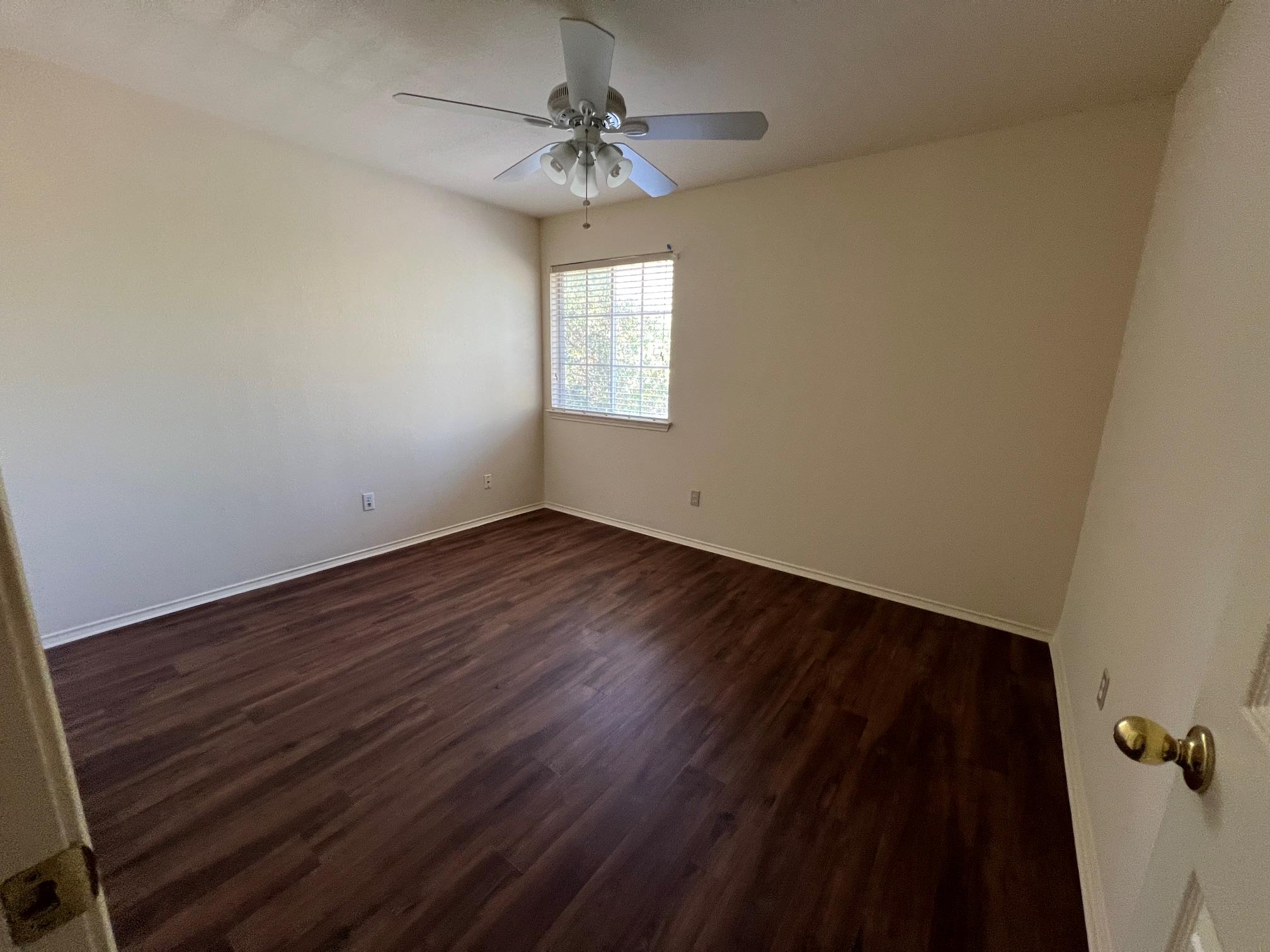 8326 Alvin High Ln Property Photo 13