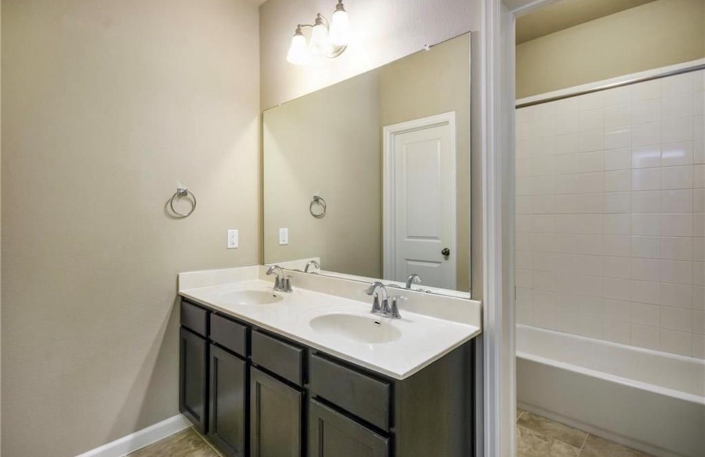 213 Simmons Dr Property Photo 28