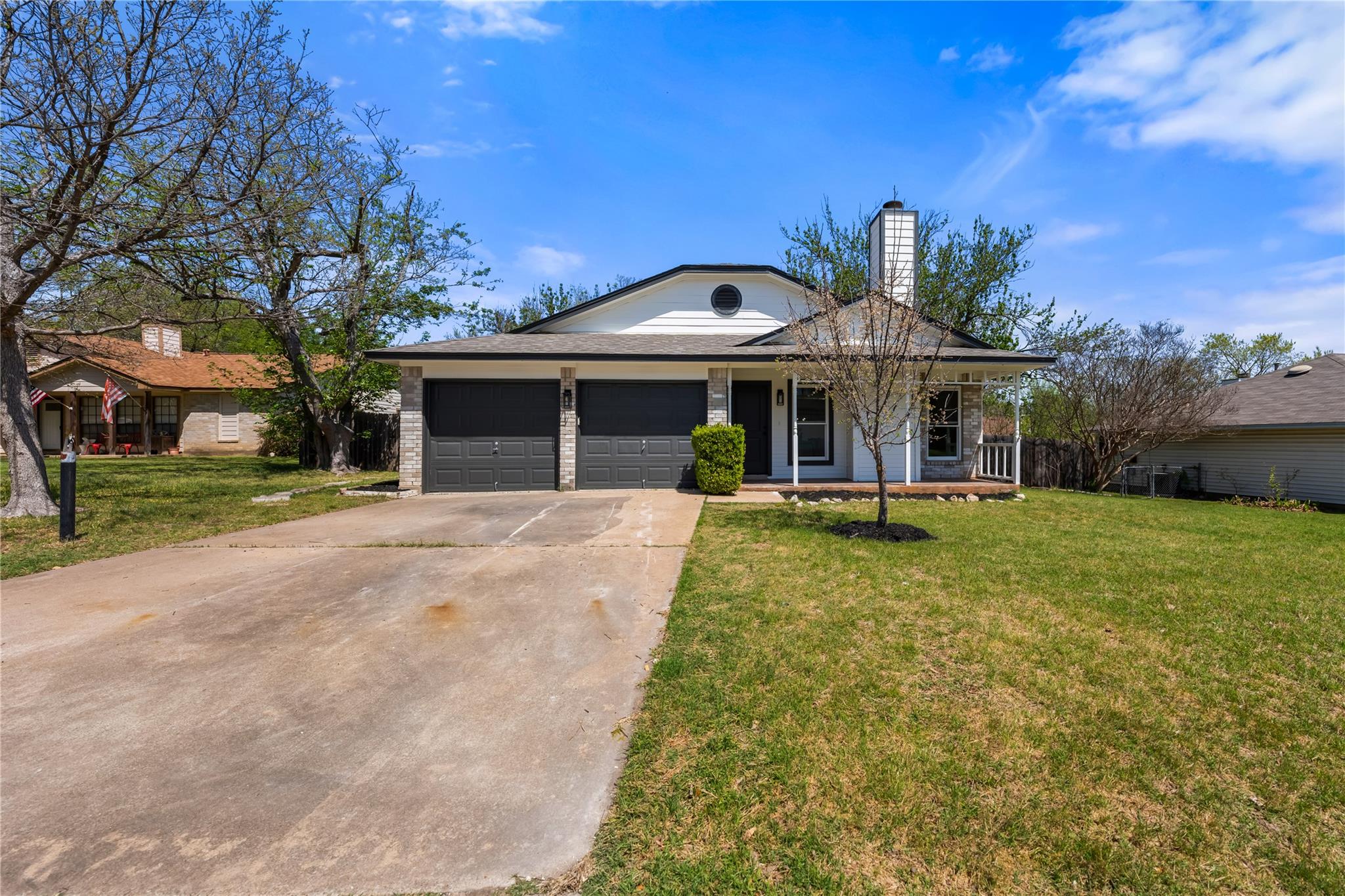 2702 Irish Bend DR Property Photo 1
