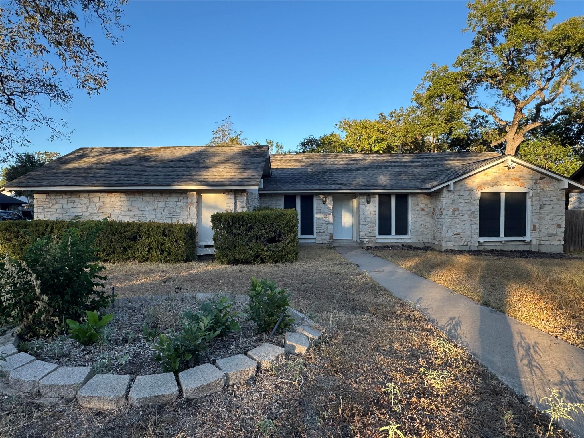 12325 Double Tree Ln Property Photo 2