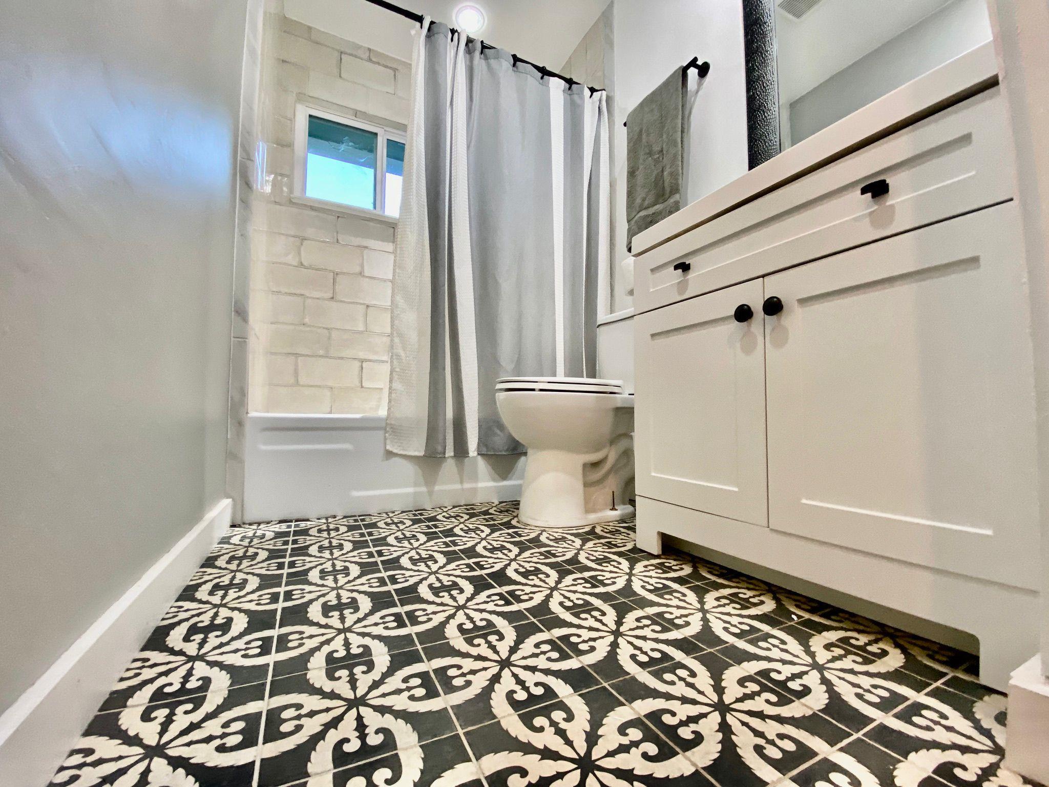 7302 Shadywood Dr Property Photo 6