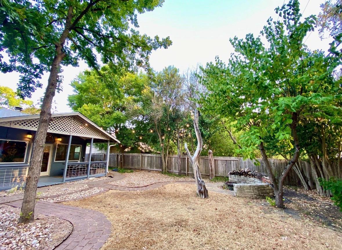 7302 Shadywood Dr Property Photo 17