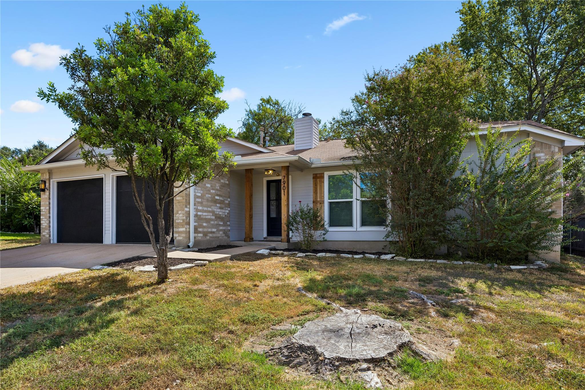 7901 Seminary Ridge Dr Property Photo 4